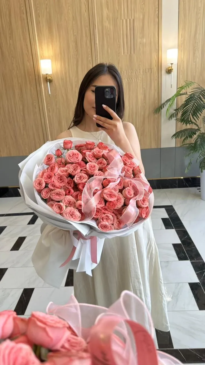 Букет Vverx Flowers 10