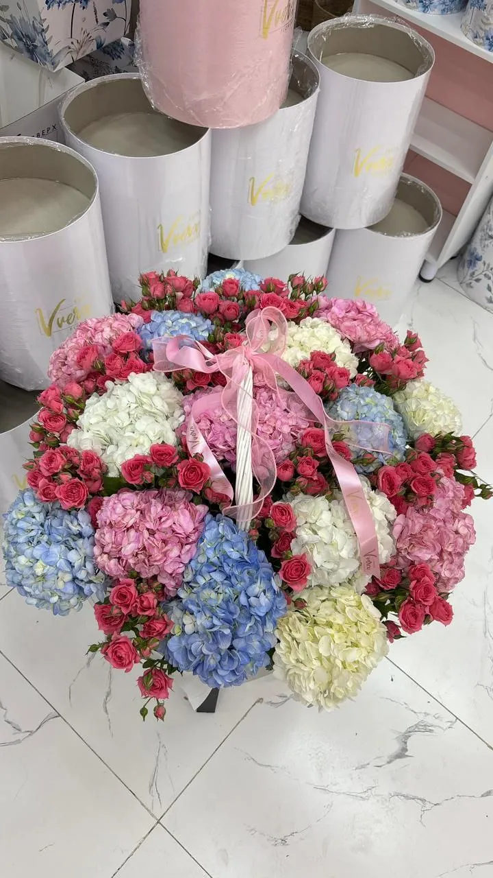 Букет Vverx Flowers 11