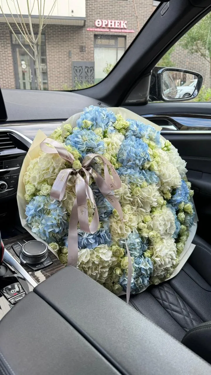 Букет Vverx Flowers 13