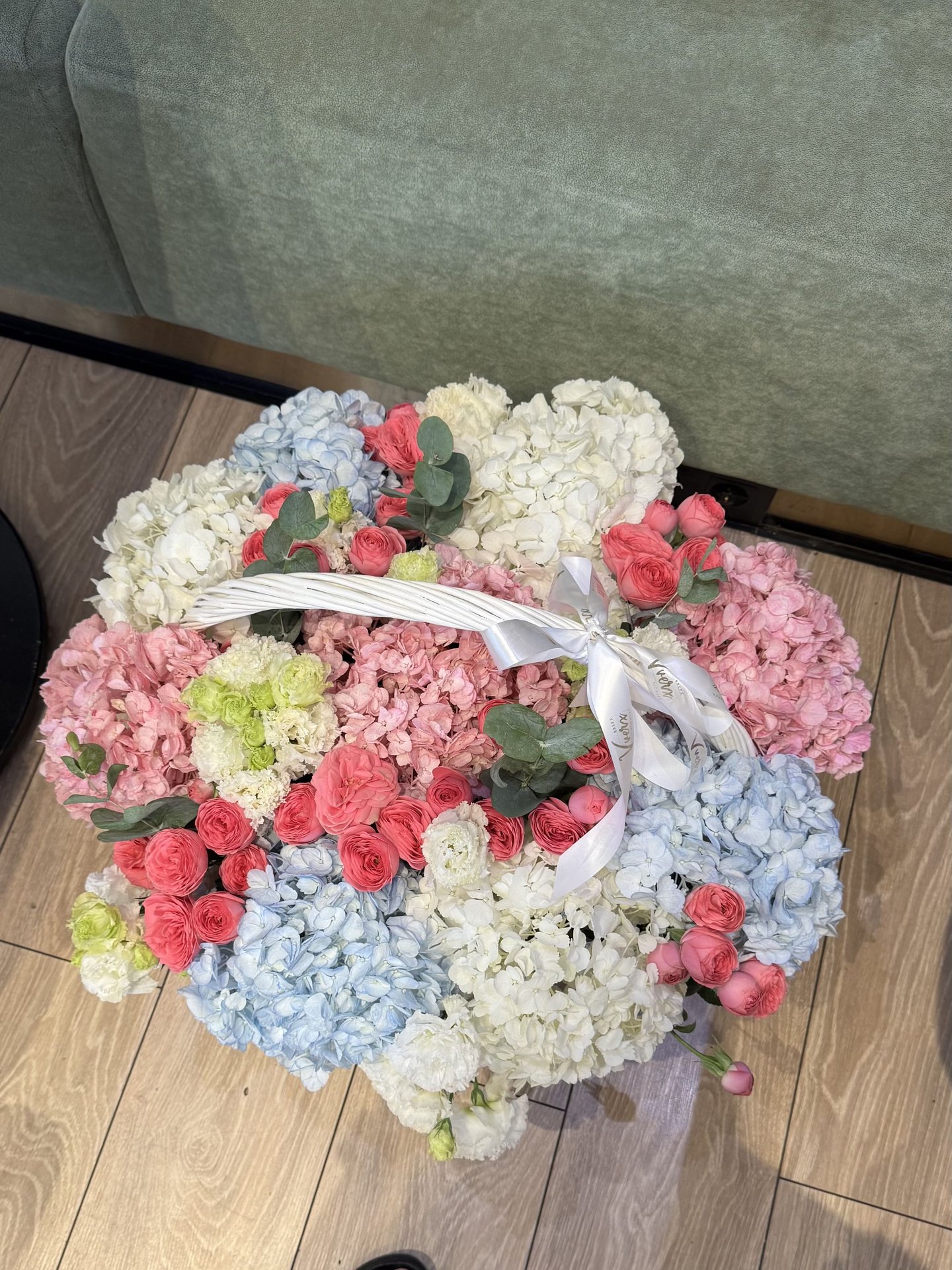 Букет Vverx Flowers 9