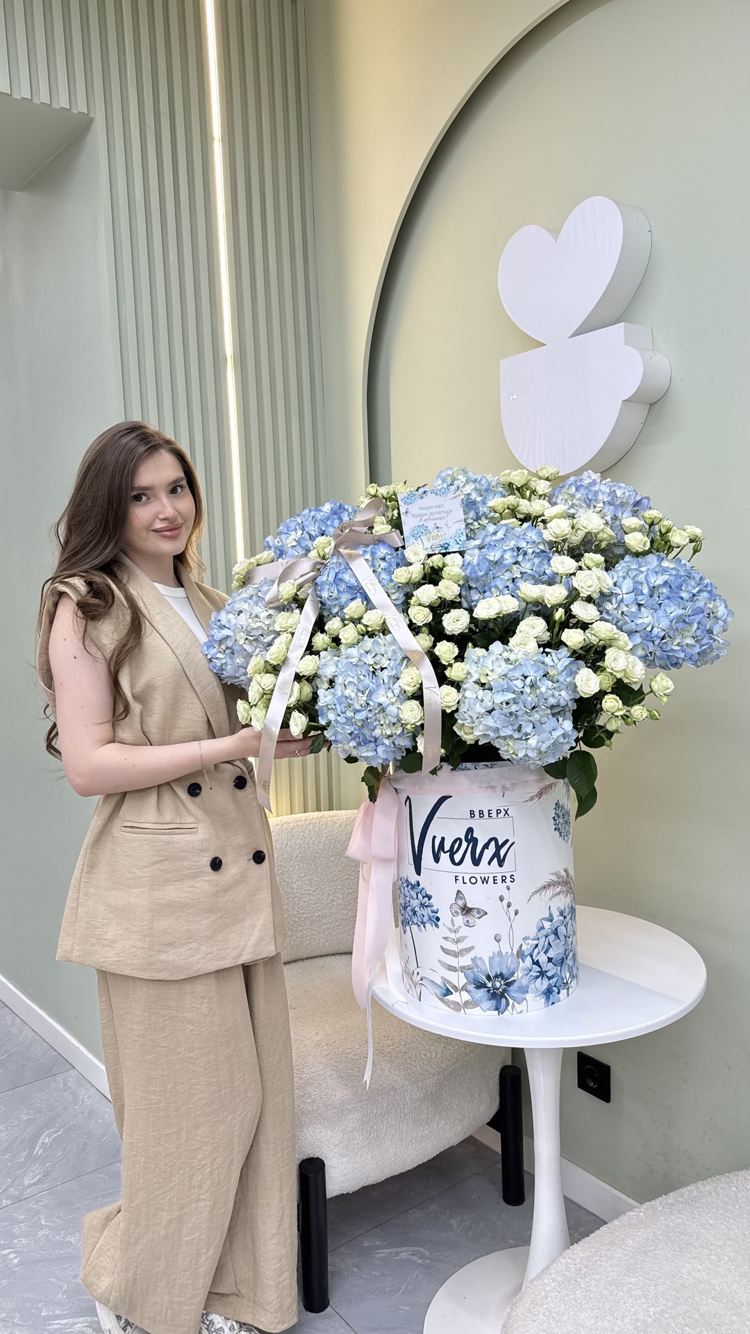 Букет Vverx Flowers 15