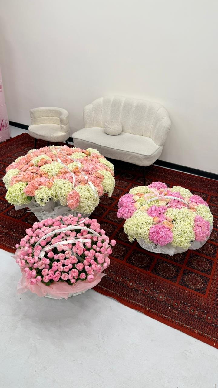 Букет Vverx Flowers 48