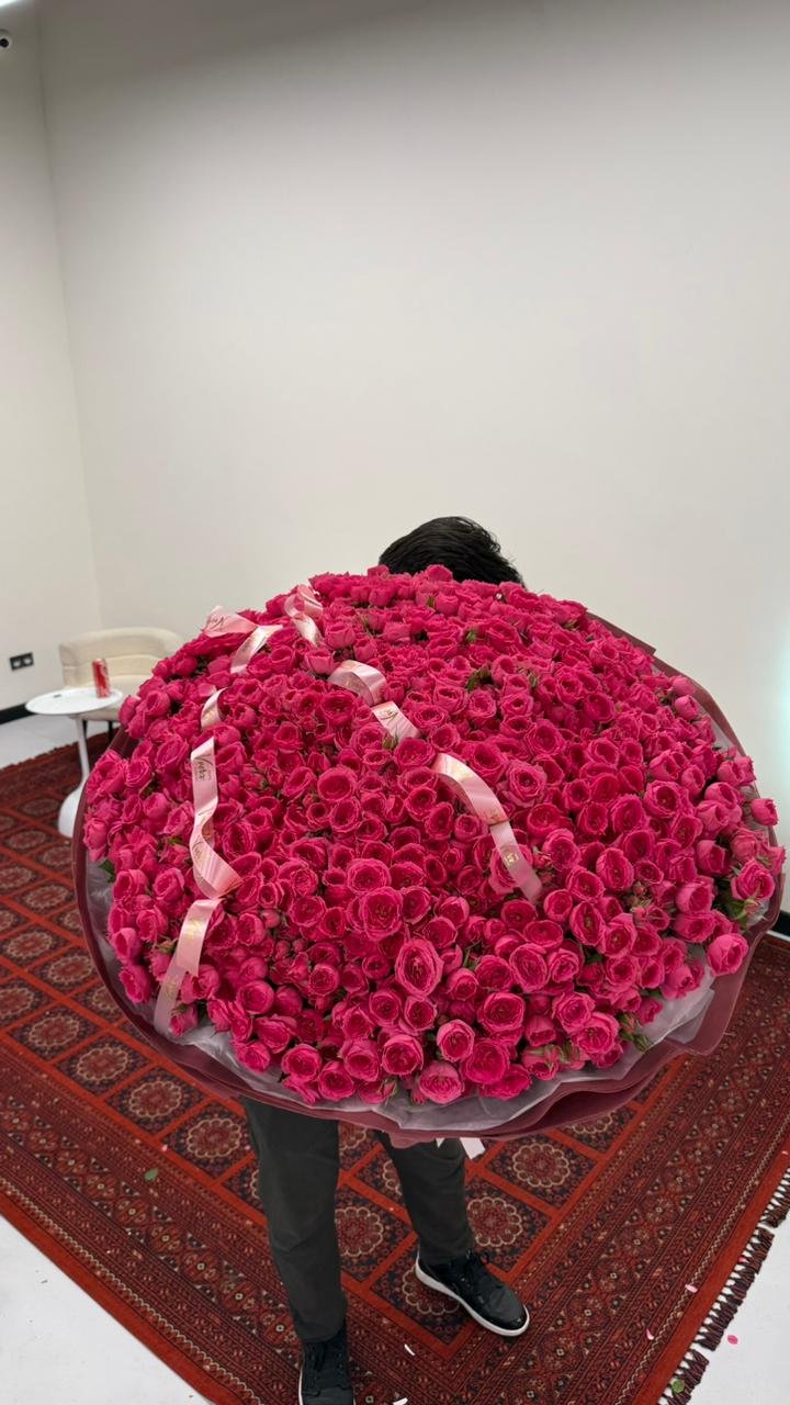 Букет Vverx Flowers 53