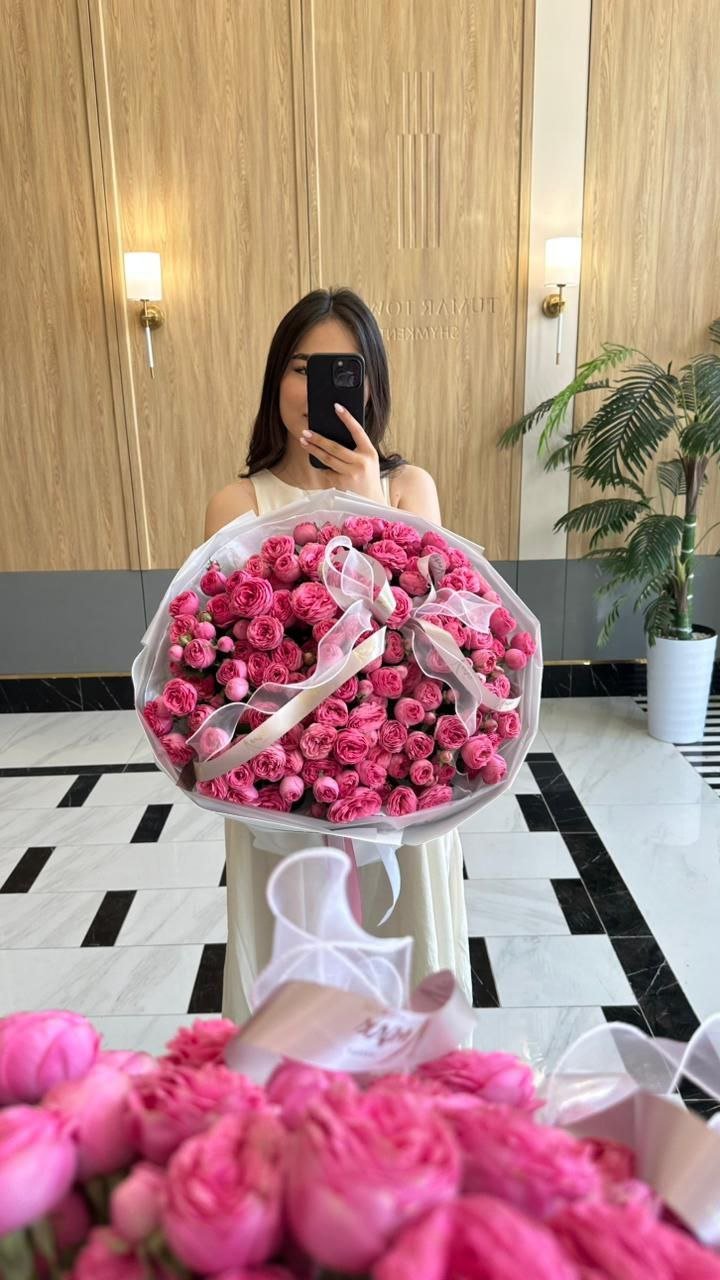 Букет Vverx Flowers 30